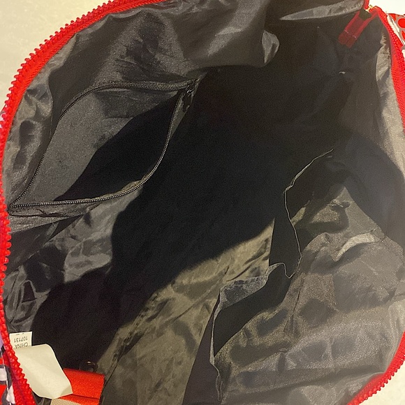 New Sanrio Hello Kitty Face AOP Duffle Bag Red Bioworld Weekender Carry-On⭐️⭐️⭐️ - Picture 16 of 17